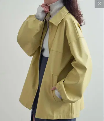 [ mystic ] 페이크 레더 자켓 라임 그린