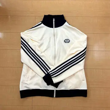 monomart 집업 저리