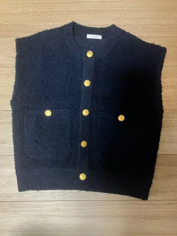 미사용 새상품 MACPHEE 트위디 크루넥 베스트