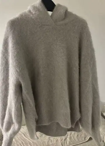 ANAYI 후드 부착 라이트 그레이 스웨터