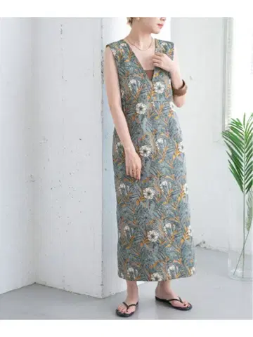 KBF 자카드 I라인 원피스 오버롤 스커트 롱 꽃무늬