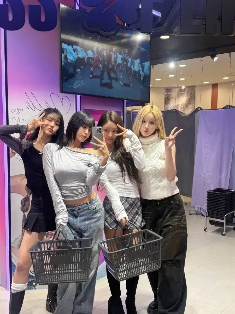 Kiof Haneul, Julie, Belle goods, Poca bulk wts!!