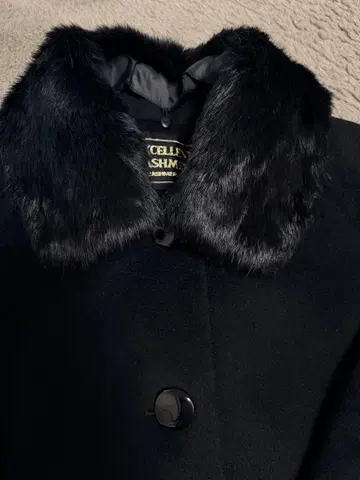 캐시미어 블랙 코트