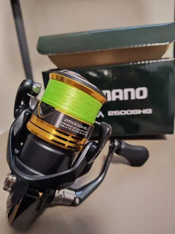 시마노 SHIMANO SAHARA 2500SHG 거의 새상품