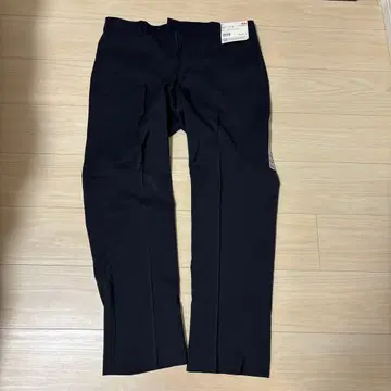 [ 택 포함 ] 유니클로 감동 팬츠 ( 울트라 라이트 ) 울 라이크