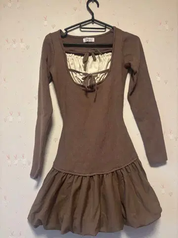 Darich 리본 니트 절개 원피스