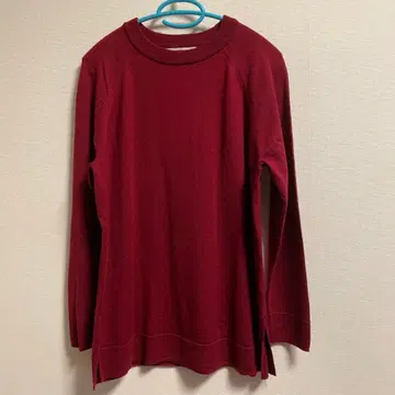 UNTITLED 울 100% 보르도 크루넥 스웨터