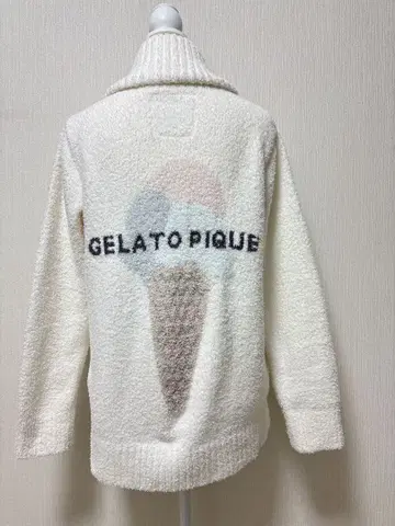 젤라또피케 화이트 숄 가디건