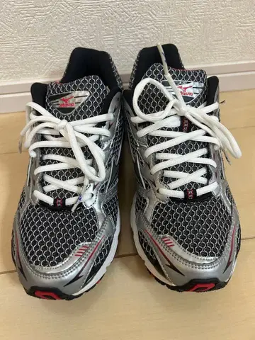 Mizuno 러닝화 블랙/실버/레드