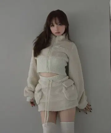 andmary Fluffy zip up jacket&skirt ivory
