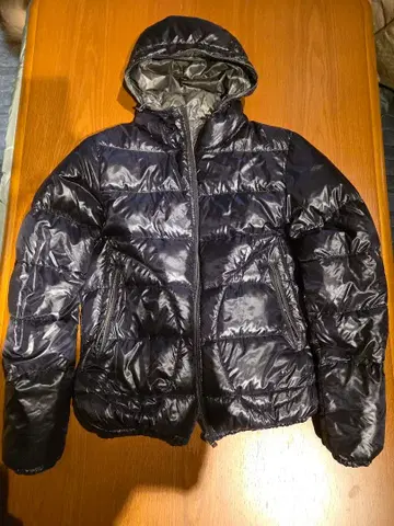 Herno 울트라 라이트 다운 후드 부착