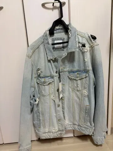 ZARA 라이트 블루 데미지 데님 자켓