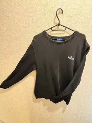 PHARINK 블랙 트레이닝복 M 사이즈