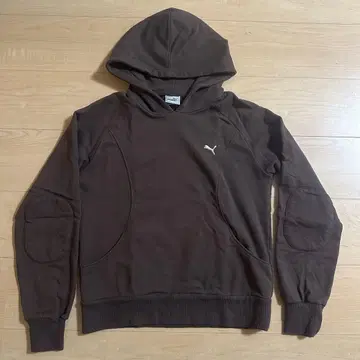 히트 유니온 제작 푸마 여성용 숏 기장 후드티 브라운