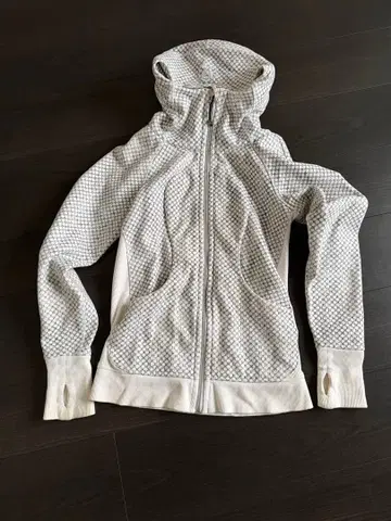 룰루레몬 트레이너 후드티 사이즈 4