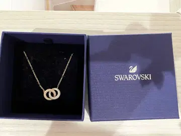 Swarovski 크리스탈 목걸이