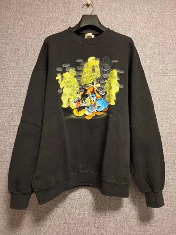 새상품급 디즈니 disney 호른 맨션 맨투맨 XL