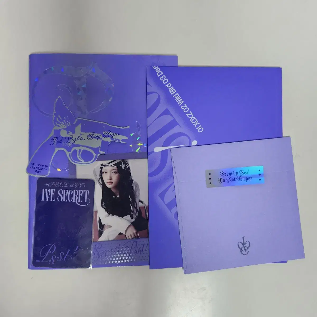Ive SECRET unsealed album (includes poca)