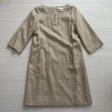 Cara 베이지 7부 소매 원피스