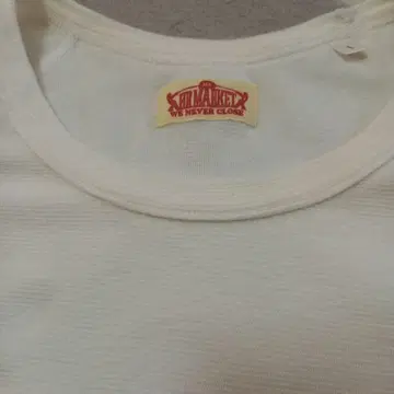 할리우드 런치 마켓 긴팔 T셔츠 S 사이즈