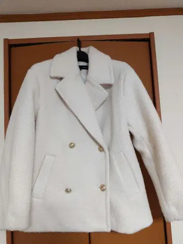 새상품급 [ ZARA ] 골드 단추 코트 XS 사이즈