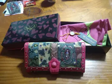 싱크비 장지갑 하트 디자인