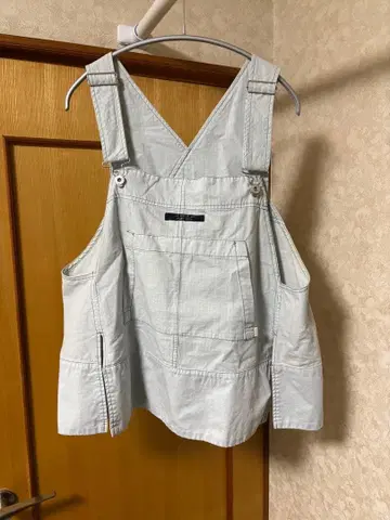 라이트 그레이 오버롤 베스트, 스커트
