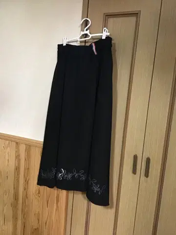 퍼슨즈 미사용 새상품 택 없음 플레어 스커트