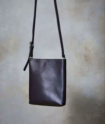 tk.TAKEO KIKUCHI 리얼 가죽 숄더 파우치 숄더백