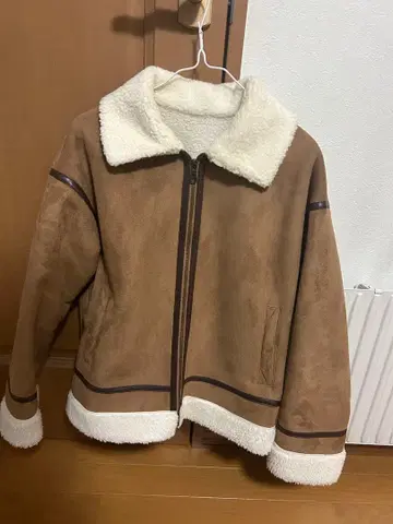 브라운 스웨이드 무스탕 코트