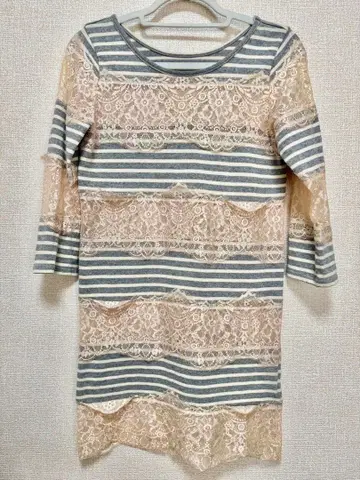 스트라이프 레이스 장식 원피스 7부 소매