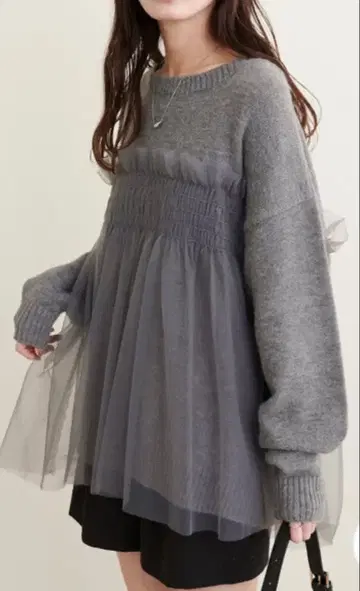 내추럴 꾸뛰르 새상품 튤 레이어드 니트 풀오버 니트560