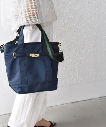 SHIPS 숄더백 네이비