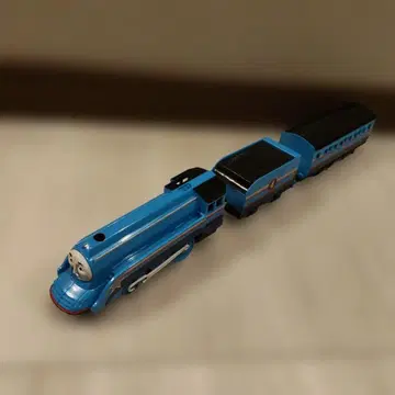 프라레일 차량 슈팅 스타