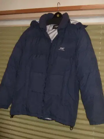 헬리 한센 다운 자켓 네이비 남성용 M 클리닝 완료 하자 있음