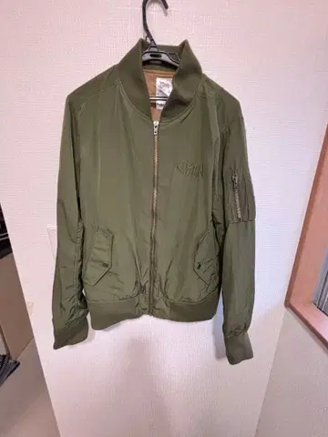 VISION STREET WEAR MA-1 자켓 M 사이즈 올리브
