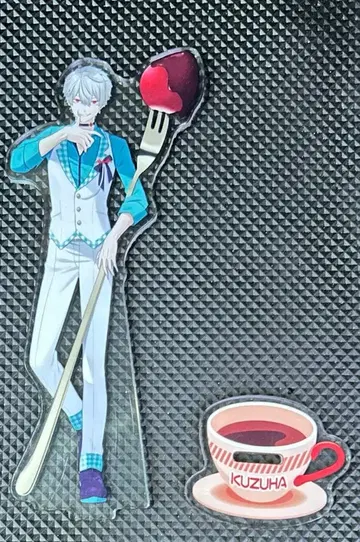 니지산지 쿠츠하 아크릴 스탠드 화이트데이 훼미리마트