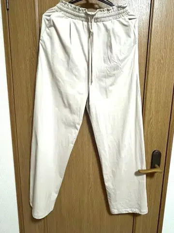 URBAN RESEARCH Sonny Label 이지 원턱 팬츠