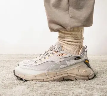 [ 27.5cm ] Reebok 지그키네티카 2.5 엣지 문스톤