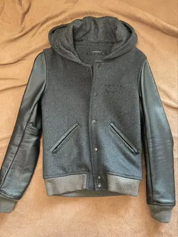 AMERICAN RAG CLE 다크 그레이 바시티 자켓