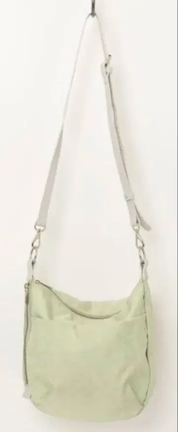 러셋 연두색 숄더백 russet