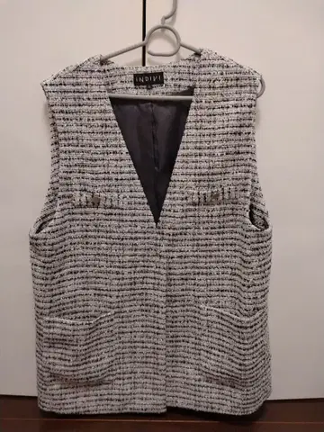 1회 단시간 착용 INDIVI 트위드풍 베스트 15호