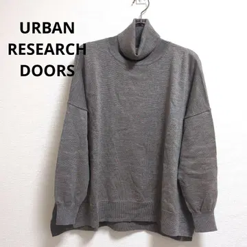 URBAN RESEARCH DOORS 모카 베이지 터틀넥 니트