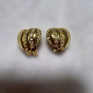 골드 하트형 크리스탈 귀찌