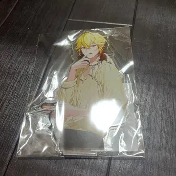 OVER REQUIEMZ with sweets 클로드 아크릴 스탠드