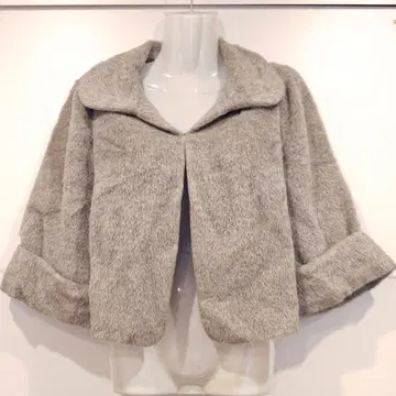 그레이 복슬복슬 숏 기장 아우터 알파카털