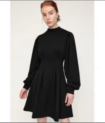 SLY 턱 슬리브 컷 미니 원피스