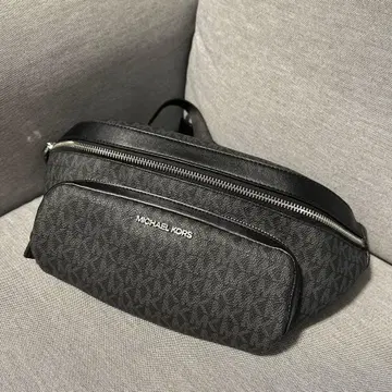 MICHAEL KORS 바디백 웨스트 파우치