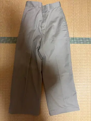 Mila Owen 베이지 치노 팬츠