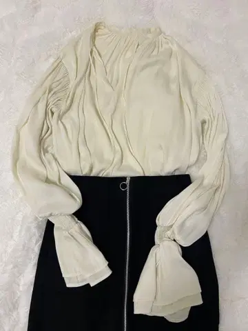 [LAGUNAMOON] 아이보리 긴팔 블라우스 F